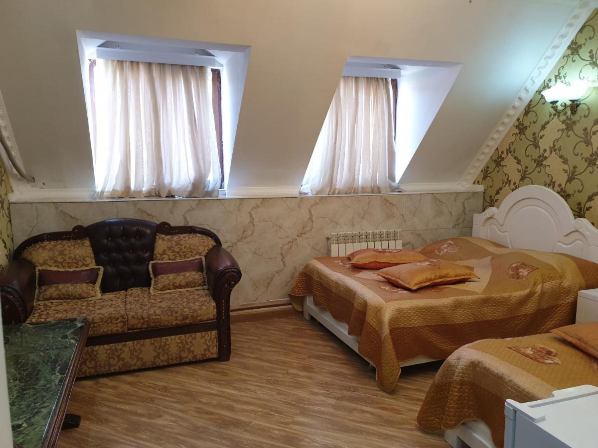 Edemi Hotel Kutaisi Esterno foto